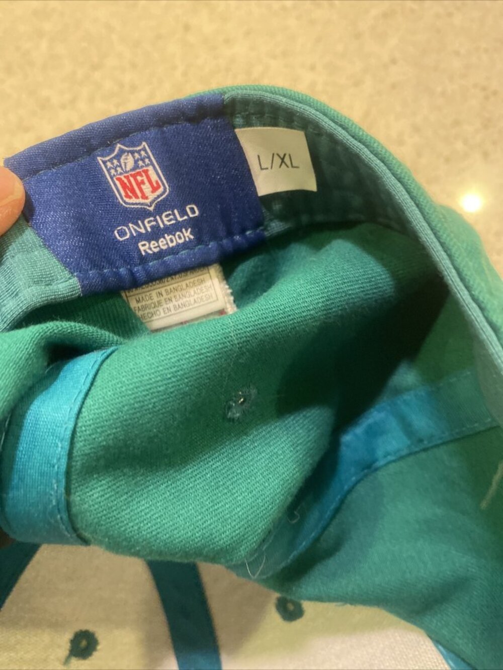 Miami Dolphins Hat Baseball Cap Fitted NFL Football L XL Breast Cancer Reebok - Picture 4 of 5